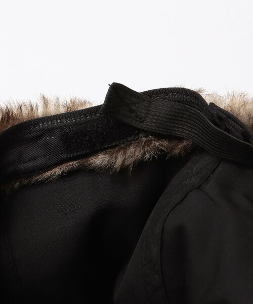 BEAMS HEART(ビームスハート)の「BEAMS HEART / イヤーファー コーデュロイ キャップ(キャップ・メンズ・ブラック・ONE SIZE)」の6枚目の写真