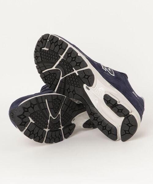 NEW BALANCE（ニューバランス）の「ML2002R（スニーカー・メンズ・ベージュ/ネイビー/グレー・29.0cm/27.0cm/26.0cm/25.0cm/26.5cm/23.5cm/28.0cm/24.5cm/24.0cm/27.5cm/23.0cm/25.5cm/22.5cm/22.0cm/28.5cm）」の7枚目の写真