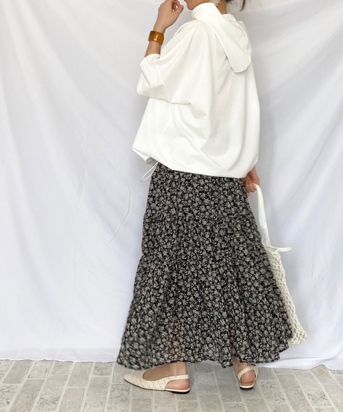 She's Closet(シーズクローゼット)の「裾ドロストビッグシルエットスウェット半袖パーカー(パーカー・レディース・ベージュ/オフホワイト・FREE)」の8枚目の写真