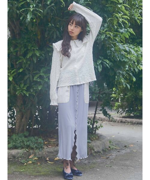 merry jenny（メリージェニー）の「ジャガードセーラーカラーブラウス（シャツ/ブラウス・レディース・ブラック/ベージュ/オフホワイト・FREE）」の4枚目の写真