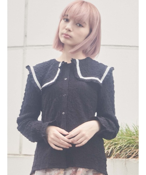 merry jenny（メリージェニー）の「ジャガードセーラーカラーブラウス（シャツ/ブラウス・レディース・ブラック/ベージュ/オフホワイト・FREE）」の3枚目の写真