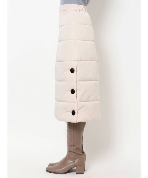dazzlin（ダズリン）の「キルティングサイドボタンスカート（スカート・レディース・アイボリー/ブラック・FREE）」の4枚目の写真