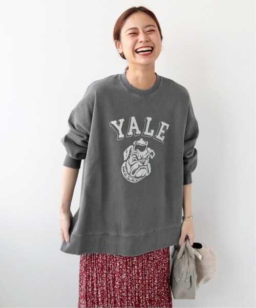 JOURNAL STANDARD relume(ジャーナルスタンダード レリューム)の「セイヒンゾメカレッジスリットスウェット◆(スウェット・レディース・ベージュ/グレー・FREE)」の1枚目の写真