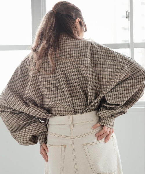 nemne store（ネンネストア）の「落ち葉を拾うアソートオーバーシャツ（シャツ/ブラウス・レディース・ブルーグリーン/スミクロ/ブラウン系/ブルー系・フリー）」の12枚目の写真