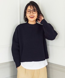 スポンディッシュなプルオーバーニット