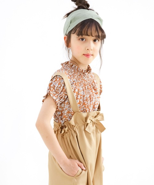 Bee des Bee（ビーデスビー）の「サスペンダー付きパンツ（サロペット/オーバーオール・キッズ・ブラック/ベージュ/パープル系その他/チャコール/ブラウン/カーキ/チョコ・110cm/100cm/120cm/130cm/140cm/150cm）」の5枚目の写真