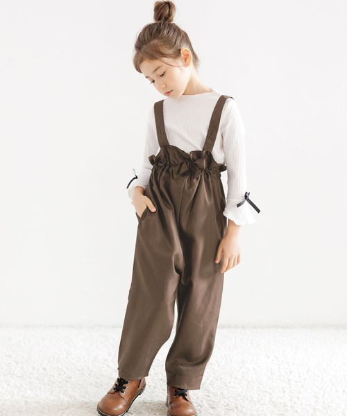 Bee des Bee（ビーデスビー）の「サスペンダー付きパンツ（サロペット/オーバーオール・キッズ・ブラック/ベージュ/パープル系その他/チャコール/ブラウン/カーキ/チョコ・110cm/100cm/120cm/130cm/140cm/150cm）」の4枚目の写真