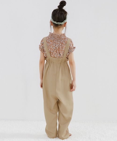 Bee des Bee（ビーデスビー）の「サスペンダー付きパンツ（サロペット/オーバーオール・キッズ・ブラック/ベージュ/パープル系その他/チャコール/ブラウン/カーキ/チョコ・110cm/100cm/120cm/130cm/140cm/150cm）」の12枚目の写真