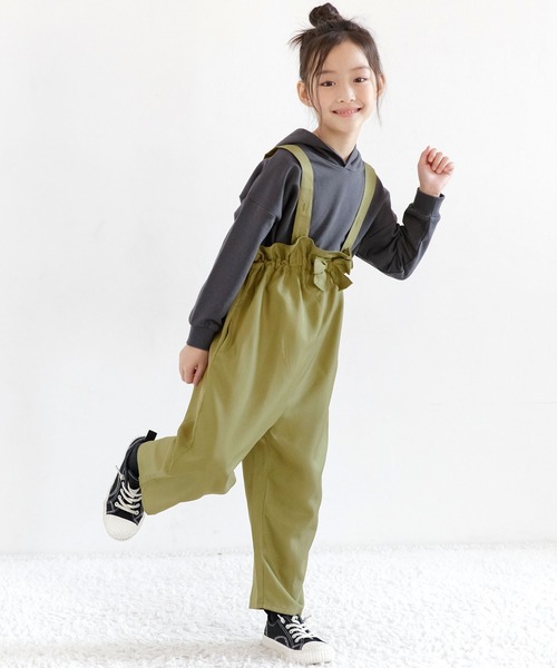 Bee des Bee（ビーデスビー）の「サスペンダー付きパンツ（サロペット/オーバーオール・キッズ・ブラック/ベージュ/パープル系その他/チャコール/ブラウン/カーキ/チョコ・110cm/100cm/120cm/130cm/140cm/150cm）」の17枚目の写真