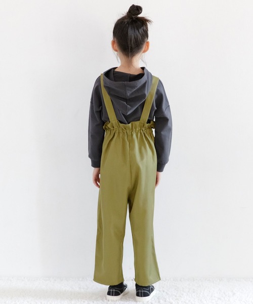 Bee des Bee（ビーデスビー）の「サスペンダー付きパンツ（サロペット/オーバーオール・キッズ・ブラック/ベージュ/パープル系その他/チャコール/ブラウン/カーキ/チョコ・110cm/100cm/120cm/130cm/140cm/150cm）」の18枚目の写真