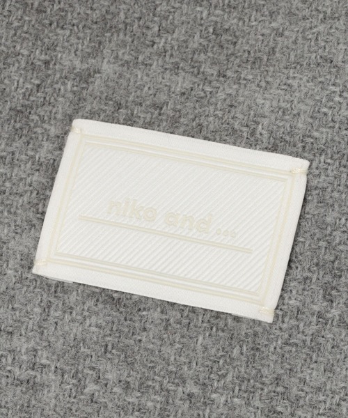 niko and...(ニコアンド)の「オリジナル2WAYアソートストール(ストール/ショール・レディース・グレー/オフホワイト/アイボリー/モカ/ピンク・0)」の6枚目の写真