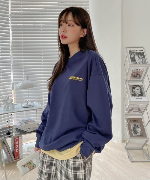SONA（ソナ）の「SONYUNARA DOWNTOWNバックプリントトレーナー（Tシャツ/カットソー・レディース・ライトグレー/ネイビー・FREE）」の12枚目の写真