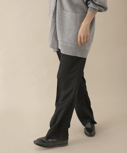 URBAN RESEARCH（アーバンリサーチ）の「サテンタックパンツ（その他パンツ・レディース・ライトブルー/ブラック/ピンク・36/38）」の8枚目の写真