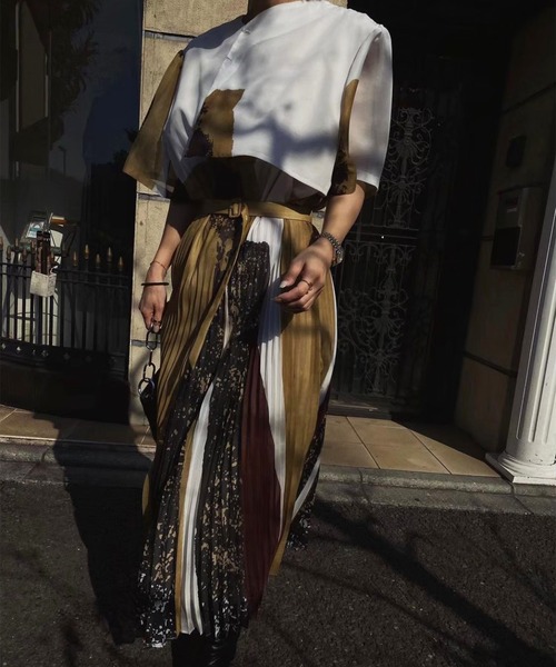 AMERI FUDE ART PLEATS DRESS アメリヴィンテージ S Ameri（アメリ）の「2WAY FUDE ART PLEATS DRESS（ワンピース