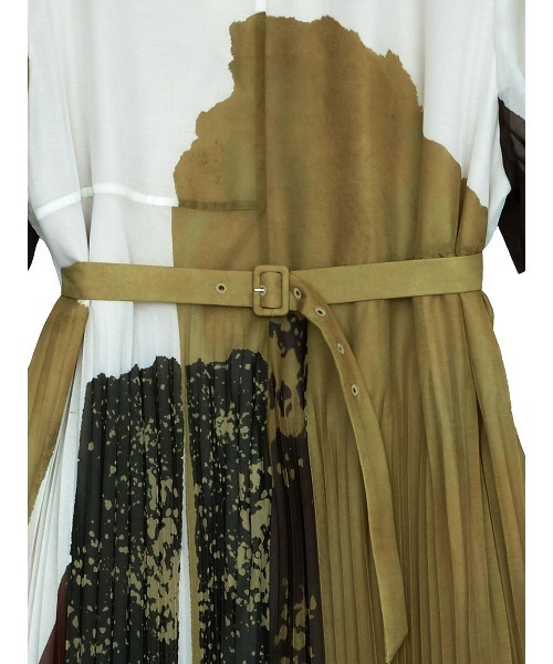 AMERI FUDE ART PLEATS DRESS アメリヴィンテージ S Ameri（アメリ）の「2WAY FUDE ART PLEATS DRESS（ワンピース