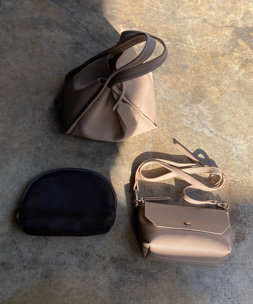 DouDou（ドゥドゥ）の「ミニショルダー付ソフトレザー調ミニバッグ（トートバッグ・レディース・アイボリー/ブラック/ベージュ/サックスブルー/グリーン・FREE）」の9枚目の写真