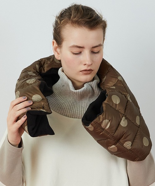 FRAPBOIS(フラボア)の「FRAPBOIS×TAION ダウンマフラー(マフラー・レディース・ブラック/ベージュ・FREE)」の16枚目の写真