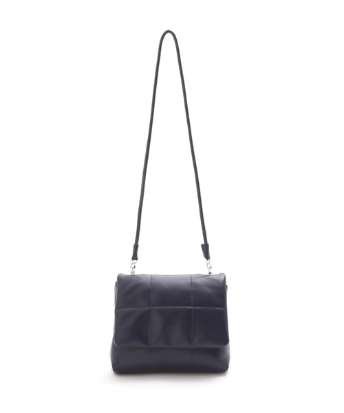 NATURAL BEAUTY BASIC（ナチュラルビューティーベーシック）の「キルトパティッドショルダー（ショルダーバッグ・レディース・ネイビー/オフホワイト・ﾌﾘ-）」の15枚目の写真