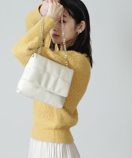 NATURAL BEAUTY BASIC（ナチュラルビューティーベーシック）の「キルトパティッドショルダー（ショルダーバッグ・レディース・ネイビー/オフホワイト・ﾌﾘ-）」の21枚目の写真