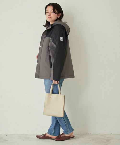 KANGOL EXTRA COMFORT(カンゴールエクストラコンフォート)の「【KANGOL EXTRA COMFORT(カンゴール エクストラ コンフォート)】《WEB限定》ロゴワッペン 配色中綿 ライトジャケット(ブルゾン・レディース・ブラック/グレー/チャコール/ベージュ・M/L/LL)」の5枚目の写真