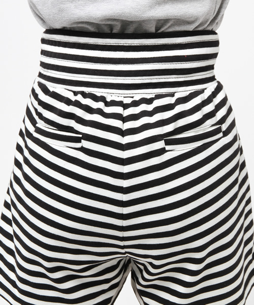 WEGO（ウィゴー）の「WEGO/ポンチマリンショーパン（その他パンツ・レディース・ホワイト系その他/ネイビー・FREE）」の4枚目の写真