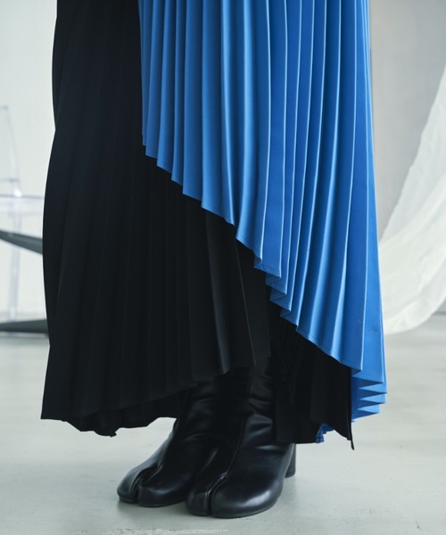 VACANCY（ヴァカンシー）の「アシンメトリープリーツスカート（スカート・レディース・ブラック/ブルー・FREE）」の20枚目の写真
