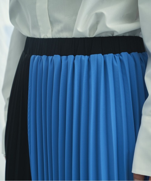 VACANCY（ヴァカンシー）の「アシンメトリープリーツスカート（スカート・レディース・ブラック/ブルー・FREE）」の19枚目の写真