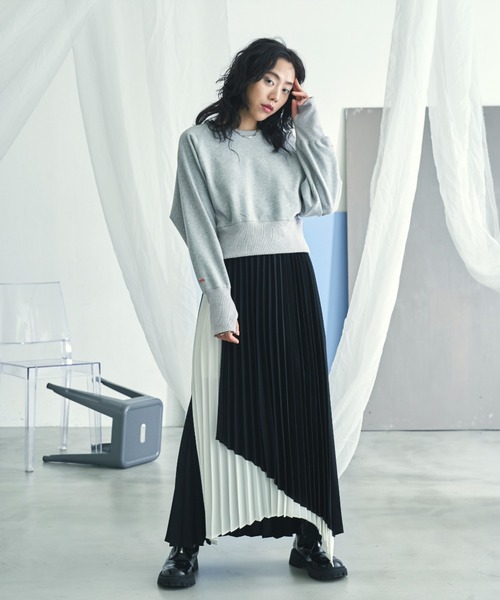 VACANCY（ヴァカンシー）の「アシンメトリープリーツスカート（スカート・レディース・ブラック/ブルー・FREE）」の9枚目の写真