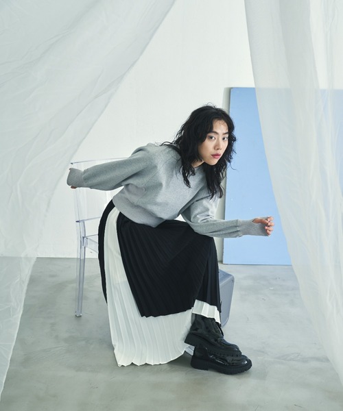 VACANCY（ヴァカンシー）の「アシンメトリープリーツスカート（スカート・レディース・ブラック/ブルー・FREE）」の14枚目の写真