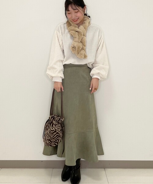 Cutie Blonde(キューティーブロンド)の「◆【S-L】フェイクスエードマーメイドスカート(スカート・レディース・ベージュ/カーキ・01/02/03)」の11枚目の写真