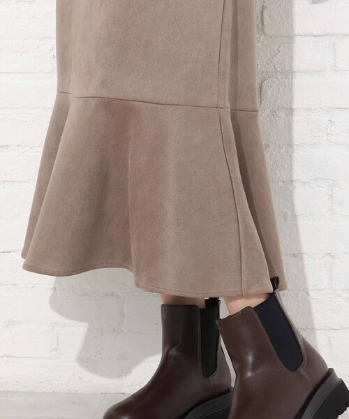 Cutie Blonde(キューティーブロンド)の「◆【S-L】フェイクスエードマーメイドスカート(スカート・レディース・ベージュ/カーキ・01/02/03)」の7枚目の写真