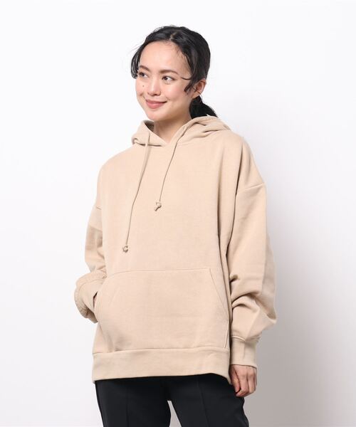 OUR ベージュ きれいめパーカー Samansa Mos2（サマンサ モスモス）の「裏起毛スウェットパーカー