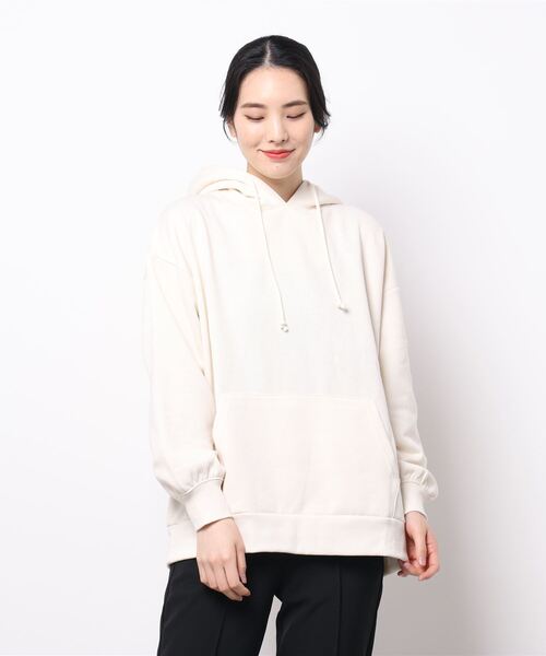 Samansa Mos2(サマンサ モスモス)の「裏起毛スウェットパーカー(パーカー・レディース・オフホワイト/グレー/ネイビー/ベージュ・フリ-)」の7枚目の写真