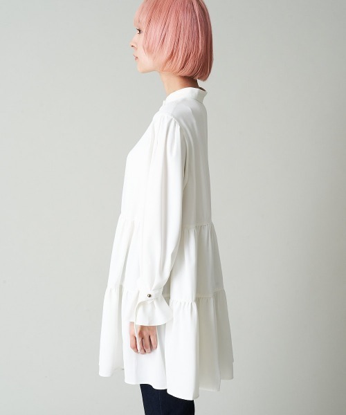 A de a.v.v（アードアー・ヴェ・ヴェ）の「【前後2WAY】ティアードブラウス（シャツ/ブラウス・レディース・ホワイト/ミント/ブラック・36/38）」の13枚目の写真