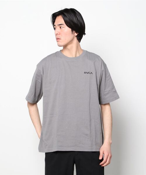 【送料無料】RVCA メンズ SMALL RVCA Ｔシャツ RVCA（ルーカ）の「RVCA メンズ SMALL RVCA BACK OE A Tシャツ