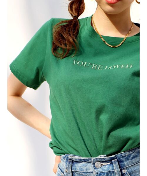 EVRIS(エヴリス)の「Embroidary Tシャツ(Tシャツ/カットソー・レディース・ホワイト/ブラック/ベージュ/グリーン・FREE)」の1枚目の写真