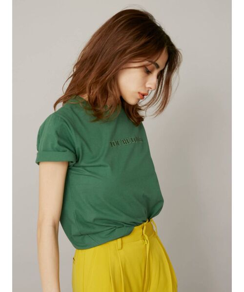 EVRIS(エヴリス)の「Embroidary Tシャツ(Tシャツ/カットソー・レディース・ホワイト/ブラック/ベージュ/グリーン・FREE)」の10枚目の写真