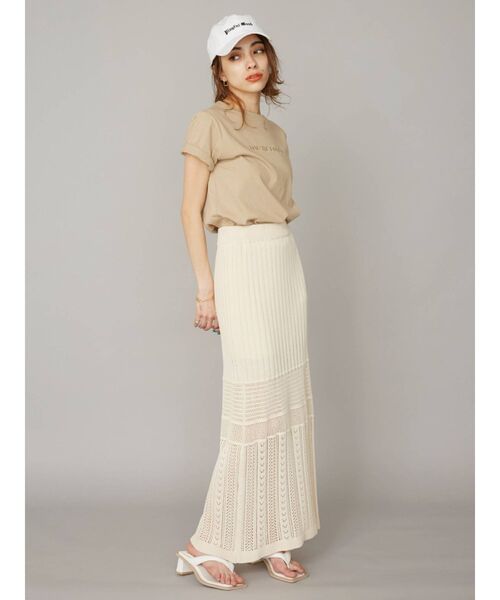 EVRIS(エヴリス)の「Embroidary Tシャツ(Tシャツ/カットソー・レディース・ホワイト/ブラック/ベージュ/グリーン・FREE)」の21枚目の写真