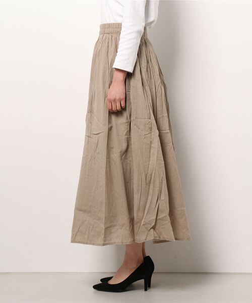 Samansa Mos2 blue（サマンサモスモスブルー）の「ボイルギャザースカート（スカート・レディース・イエロー/ネイビー/ブラック/ベージュ・ﾌﾘ-）」の5枚目の写真