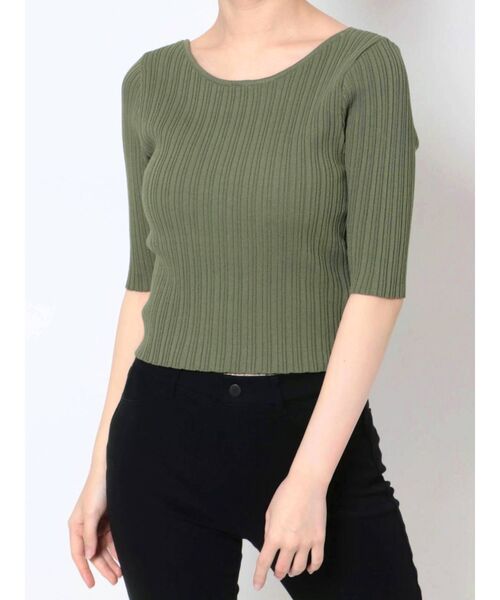 MURUA（ムルーア）の「ディープバックオープンニット(インナーブラ付）（ニット/セーター・レディース・グリーン/ブラック/アイボリー/オレンジ・FREE）」の20枚目の写真