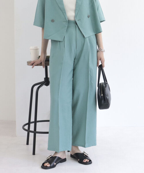 fredy emue(フレディエミュ)の「シワ加工 セミワイドパンツ(スラックス・レディース・ネイビー/ミント・38)」の11枚目の写真