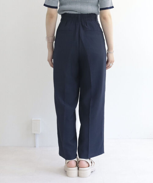 fredy emue(フレディエミュ)の「シワ加工 セミワイドパンツ(スラックス・レディース・ネイビー/ミント・38)」の16枚目の写真