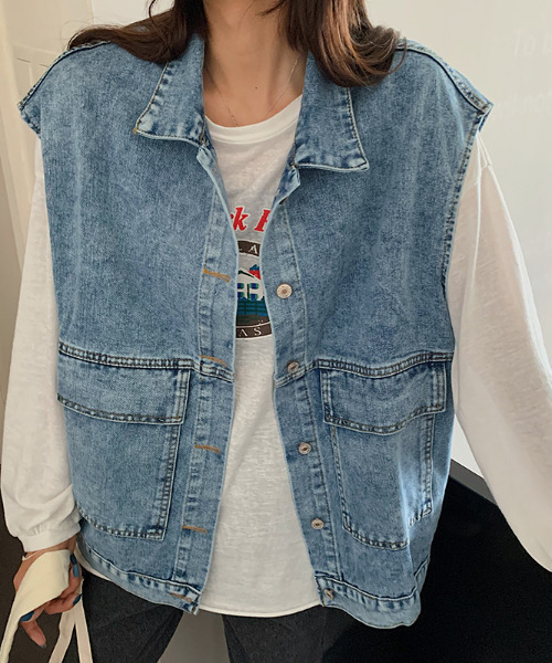 GLAMOROUS JANE（グラマラスジェーン）の「デニムジレ ベスト（ベスト・レディース・ライトブルー/ブラック・LL/S/M/L）」の10枚目の写真