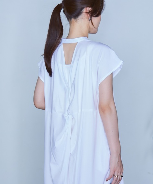 ECRIRE(エクリール)の「【YUKIEコラボ】ノースリーブバックデザインシャツワンピース(シャツワンピース・レディース・ブラック/グレー/オフホワイト・S/M)」の22枚目の写真
