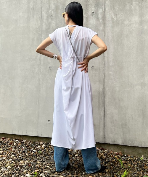 ECRIRE(エクリール)の「【YUKIEコラボ】ノースリーブバックデザインシャツワンピース(シャツワンピース・レディース・ブラック/グレー/オフホワイト・S/M)」の16枚目の写真