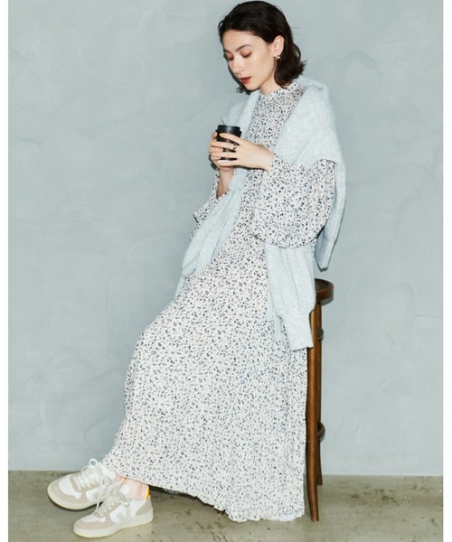 Emmi ワンピース Atelier ベルトsetプリーツフレアーワンピース ワンピース Emmi Emmi エミ のファッション は