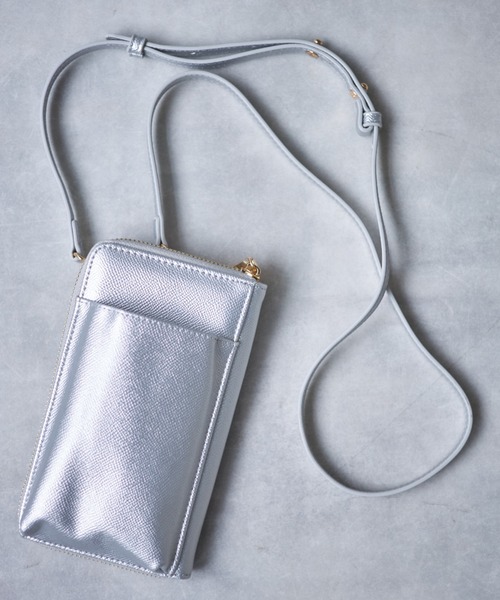 deux amour（ドゥーザムール）の「携帯ウオレットバッグ（ボディバッグ/ウエストポーチ・レディース・ブラック/シルバー/ゴールド/オレンジ/グリーン・FREE(9)）」の4枚目の写真