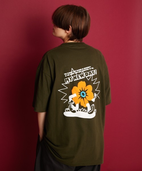 rehacer(レアセル)の「rehacer : Brand-new Days On HW Body / ブランニューデイズ オン ヘビーウェイト ボディー(Tシャツ/カットソー・メンズ・ホワイト/ブラック/カーキ・LARGE/X-LARGE/MEDIUM/SMALL)」の8枚目の写真