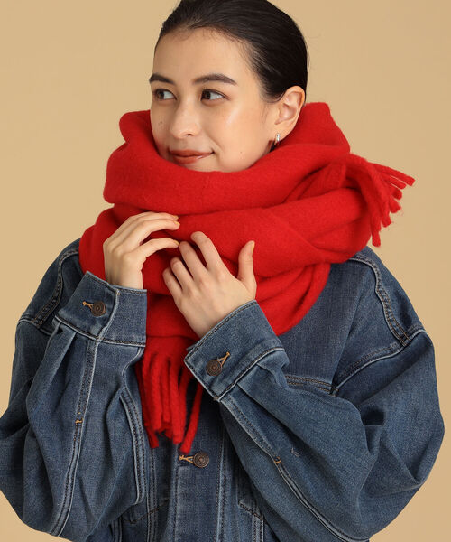 Ray BEAMS（レイビームス）の「Ray BEAMS / ブークレ ビッグ マフラー（マフラー・レディース・ミント/レッド・ONE SIZE）」の4枚目の写真