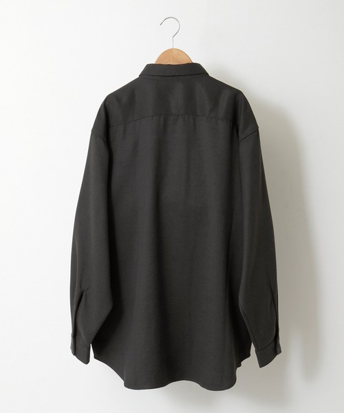 EMMA CLOTHES（エマクローズ）の「TRカルゼ オーバーサイズ フラップポケットシャツジャケット EMMA CLOTHES（シャツ/ブラウス・メンズ・ダークグリーン/キャメル/アイボリー/グレー系・M/L）」の14枚目の写真